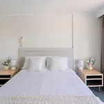 Spectacular Darling Harbour View Apartment & Parking